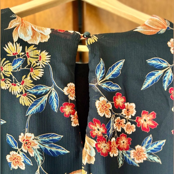 Sheer shift dress with lining - Picture 3 of 5